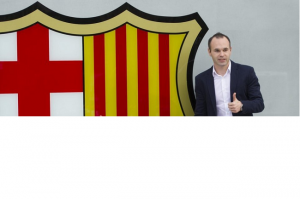 Iniesta firma su renovación hasta el 2018