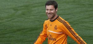 Xabi Alonso renueva por dos años con el Real Madrid