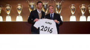 Xabi Alonso renueva por dos años, hasta 2016