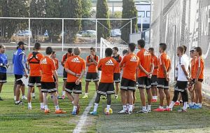 El 'nuevo' Valencia unifica tres modelos de fichajes