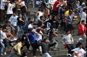 Joven de 25 años murió en enfrentamiento entre barras bravas en Argentina