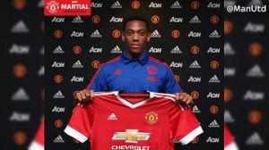 Martial no camufla las miserias del Manchester United