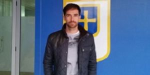 EL EX VALENCIANISTA MICHEL ATERRIZA EN EL REAL OVIEDO