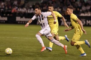 EL CASTELLÓN SE HACE CON LOS TRES PUNTOS POR ALINEACIÓN INDEBIDA