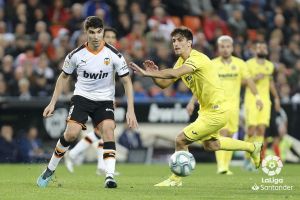 EL VALENCIA SE HACE CON LA VICTORIA EN EL DERBI VALENCIANO