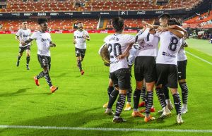 SOLER RESCATA UN PUNTO PARA EL VALENCIA EN UN FINAL DE INFARTO