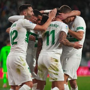 EL ELCHE VUELVE A SUMAR DE TRES DEPUÉS DE DOS MESES (ELCHE 3-1 CÁDIZ)