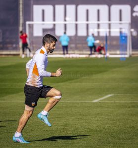 GAYÀ VUELVE A ENTRENAR CON EL GRUPO Y APUNTA PARA LA SEMIFINAL