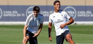 Varane no mejora y el quirófano espera de nuevo al francés