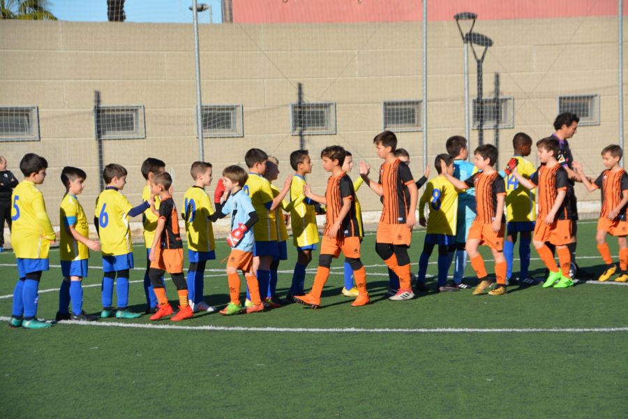 Diariogolsport.com -  El XIRIVELLA CF BENJAMÍN HACE LOS DEBERES FRENTE AL AVANT PATERNA