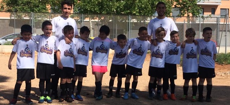 Diariogolsport.com - EL AT. BARRIO LA LUZ SE PROCLAMA CAMPEÓN ANTE UN AT. AMISTAT MUY MAL PERDEDOR